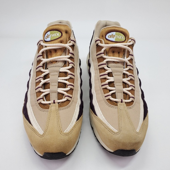 Nike Air Max 95 Premium Suede Canvas - Picture 2 of 8